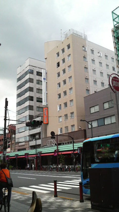 Unizo Inn, right next to Kaminarimon Gate in Asakusa!