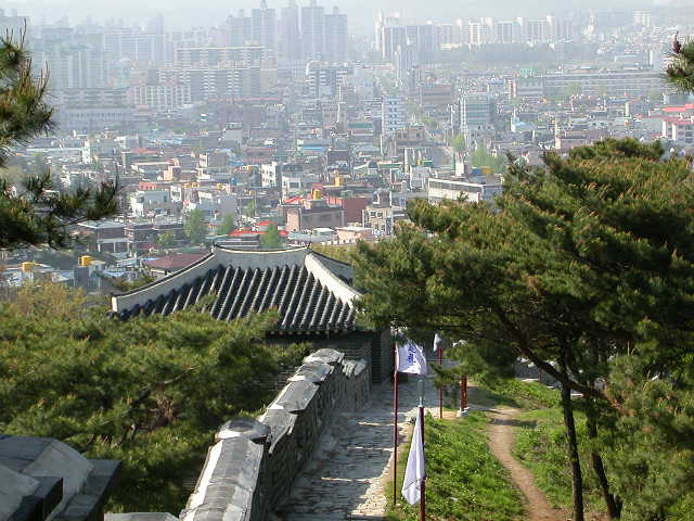 Korea's Own Great Wall, Hwaseong Fortress in Suwon